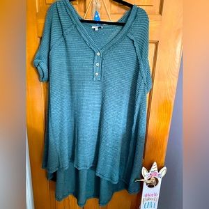 Size 3xl waffle knit style shirt
